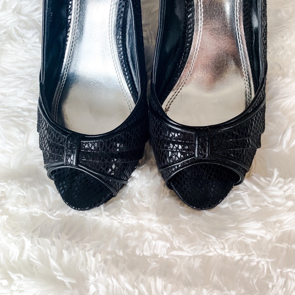 NWOB WHBM Black Snake-Embossed Slingback Heels